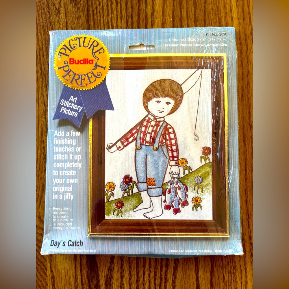 New Bucilla art stitchery picture needlepoint “Days Catch”